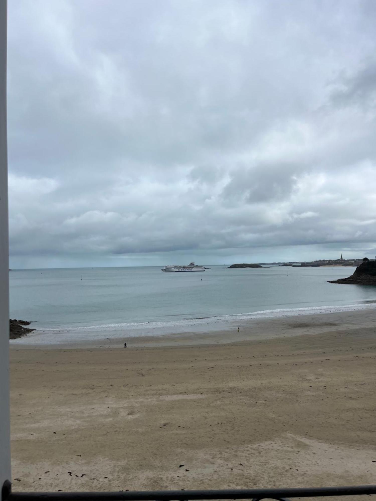 Le Royal XIX Vue Mer 212 Dinard Exteriör bild