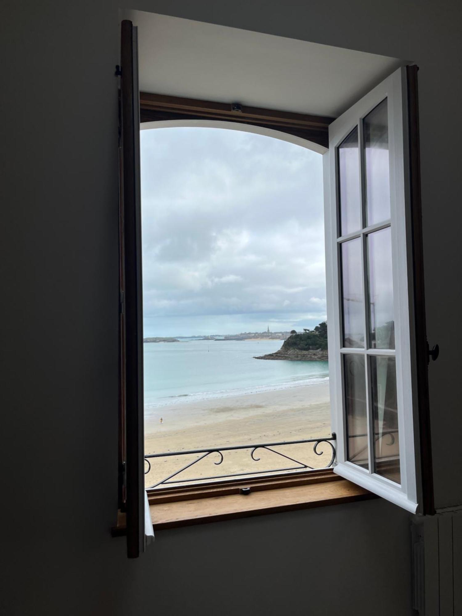 Le Royal XIX Vue Mer 212 Dinard Exteriör bild