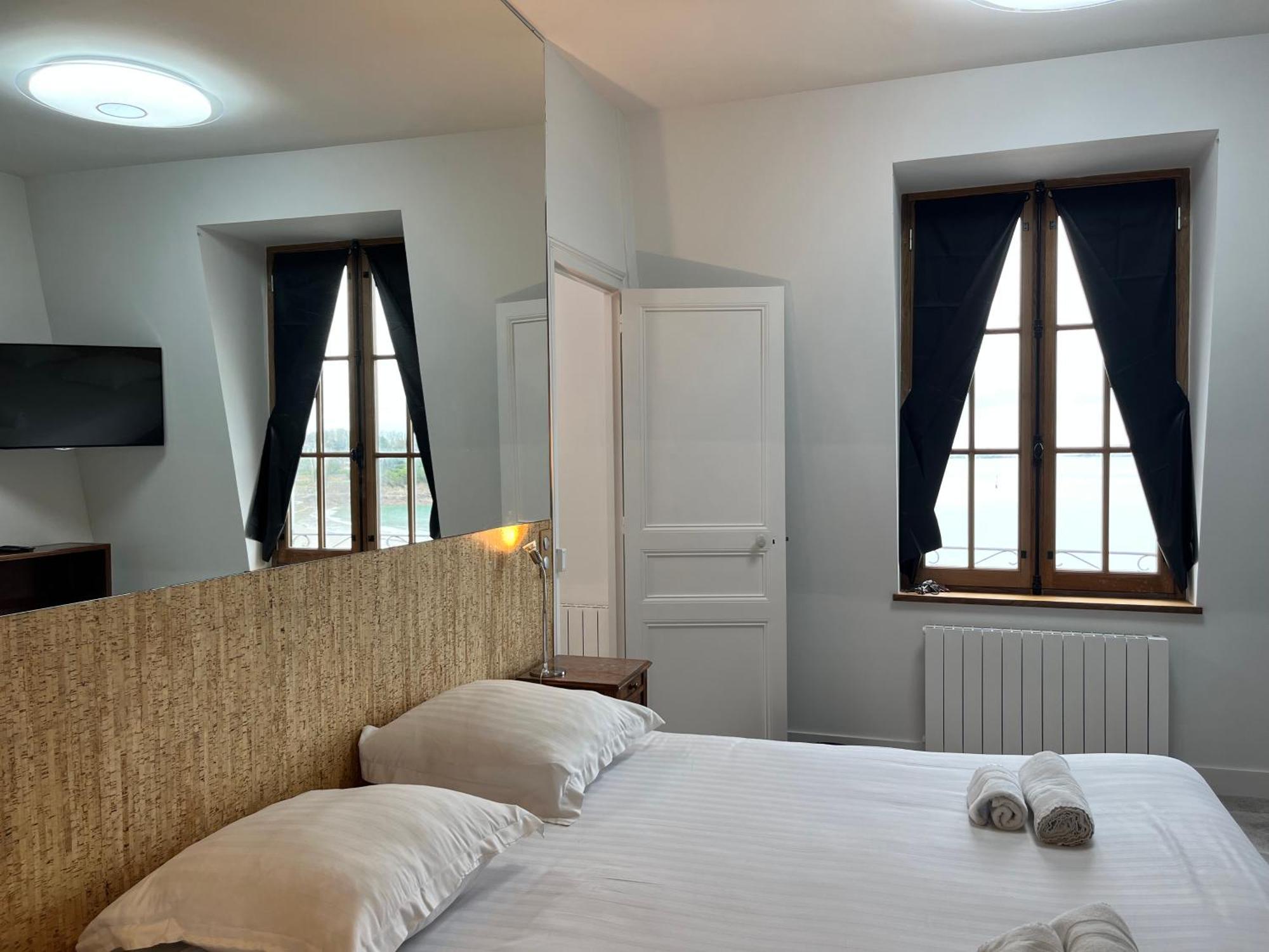 Le Royal XIX Vue Mer 212 Dinard Exteriör bild